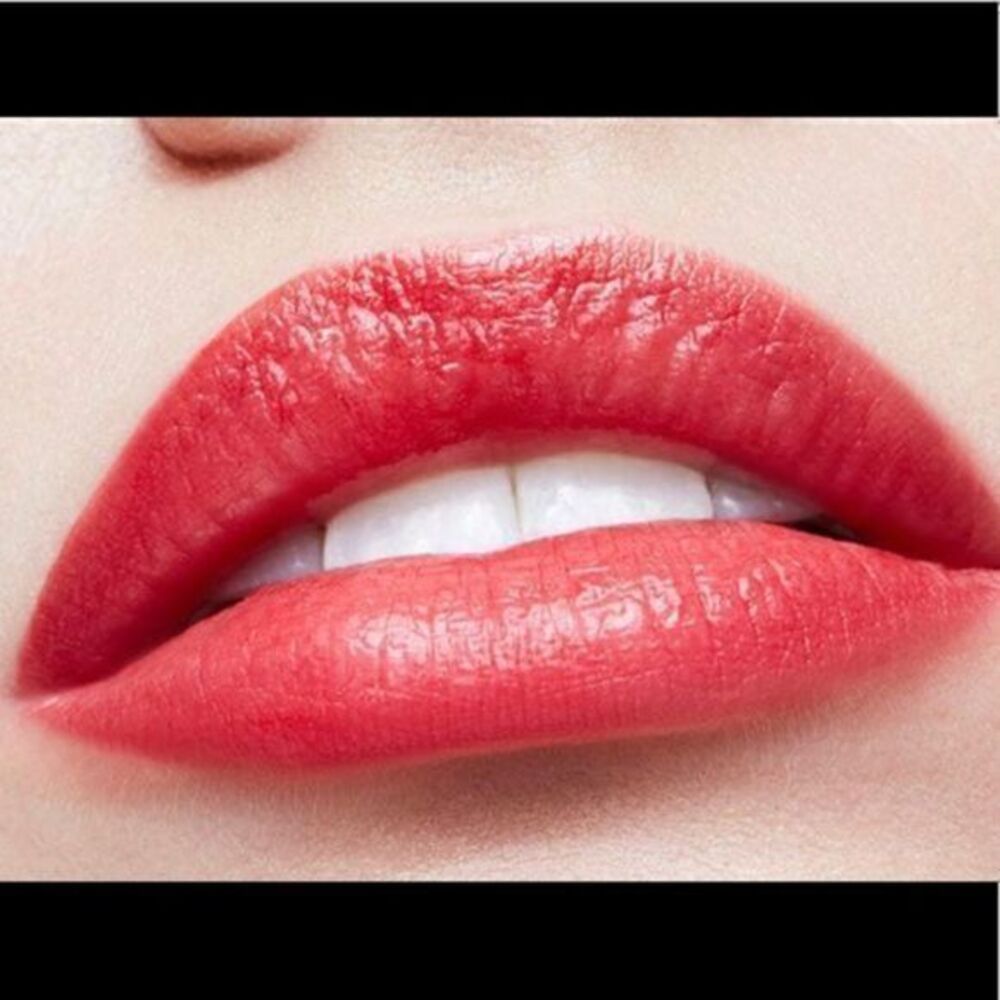 MAC Lady Bug Lustre Lipstick